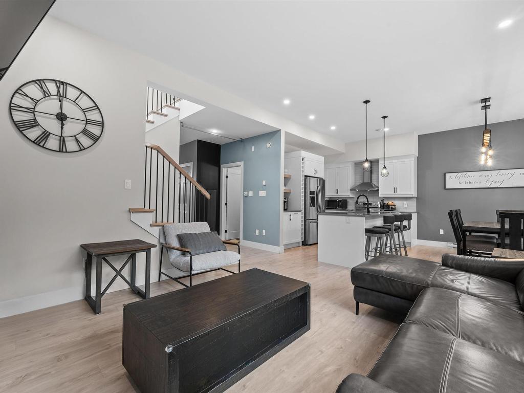 












41 McCabe Lake Drive

,
Middle Sackville,




NS
B4E 0M9


