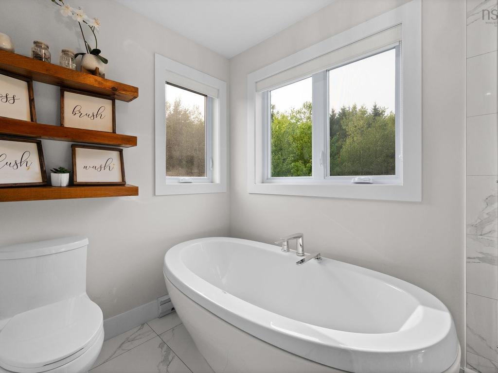 












41 McCabe Lake Drive

,
Middle Sackville,




NS
B4E 0M9

