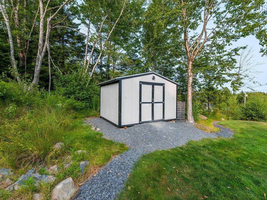 












41 McCabe Lake Drive

,
Middle Sackville,




NS
B4E 0M9


