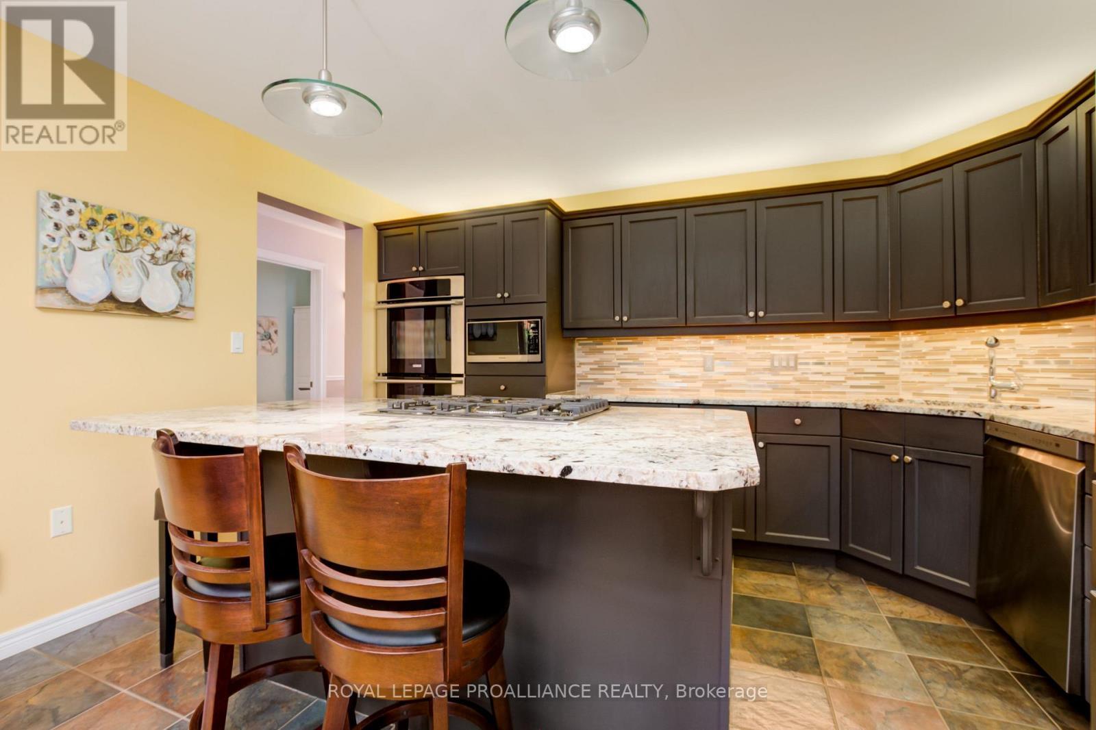 












27 SANDPIPER WAY

,
Brighton,




Ontario
K0K1H0

