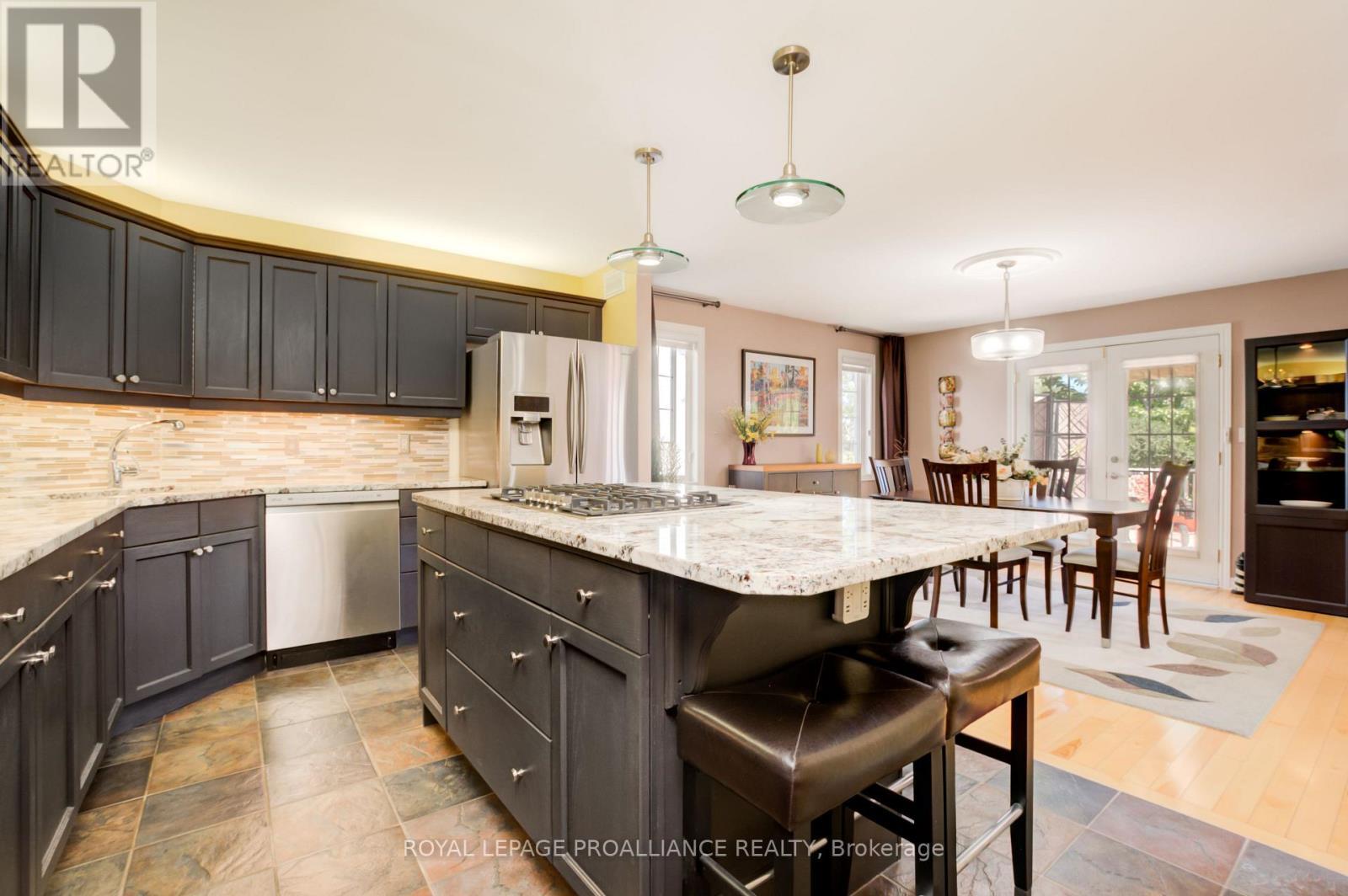












27 SANDPIPER WAY

,
Brighton,




Ontario
K0K1H0

