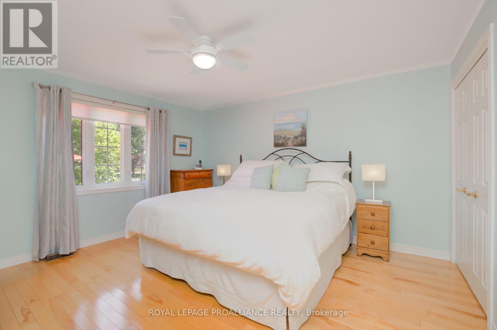 












27 SANDPIPER WAY

,
Brighton,




Ontario
K0K1H0

