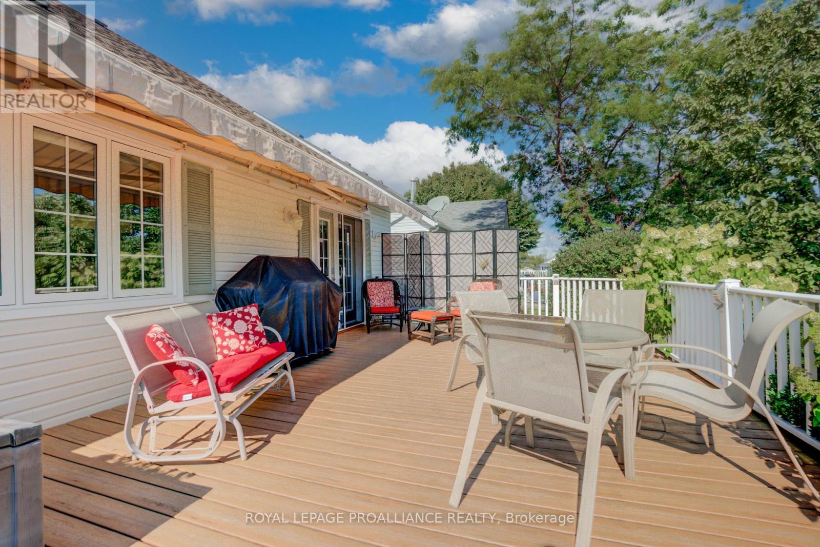 












27 SANDPIPER WAY

,
Brighton,




Ontario
K0K1H0

