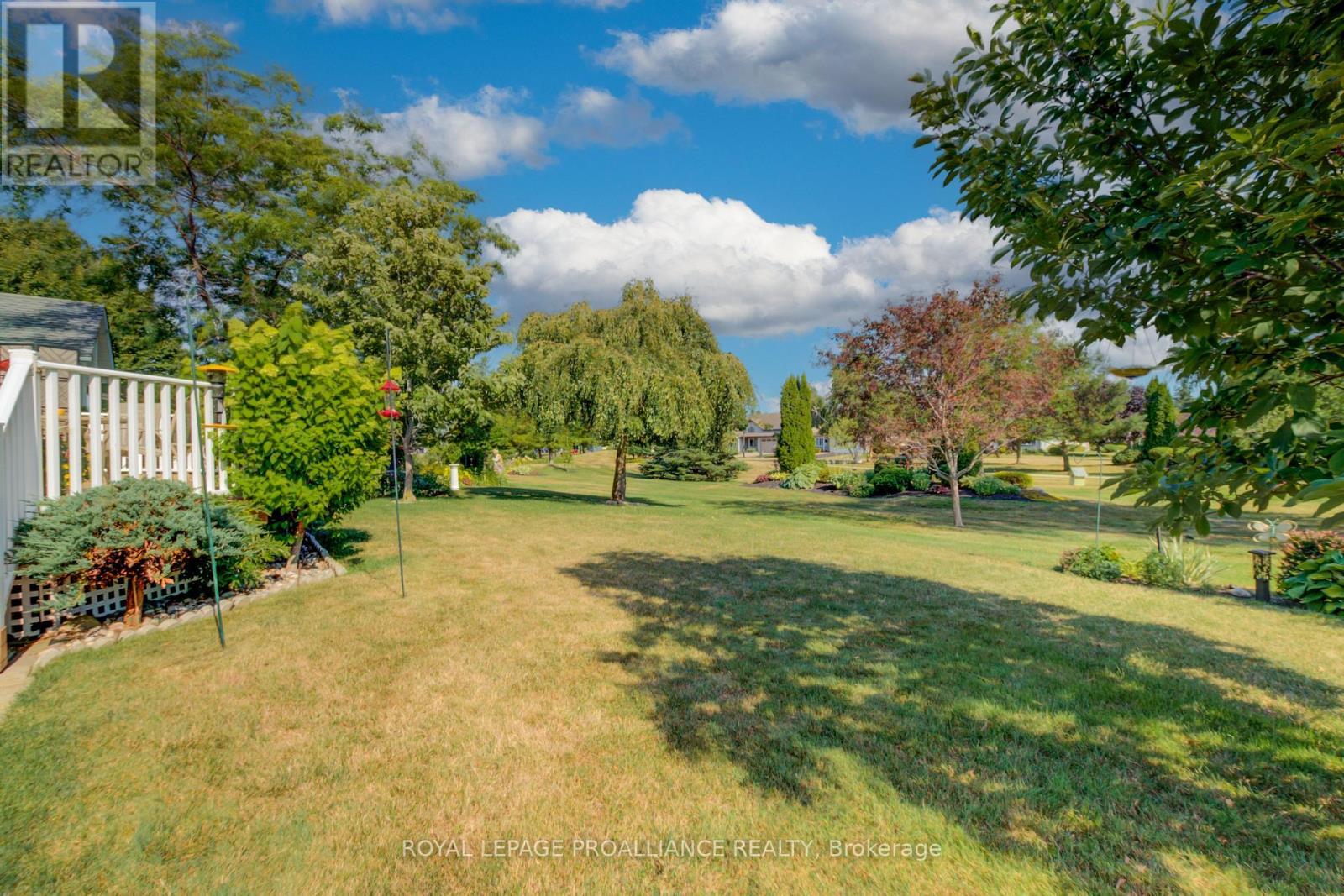 












27 SANDPIPER WAY

,
Brighton,




Ontario
K0K1H0

