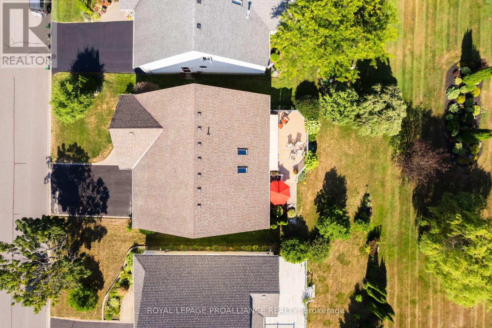 












27 SANDPIPER WAY

,
Brighton,




Ontario
K0K1H0

