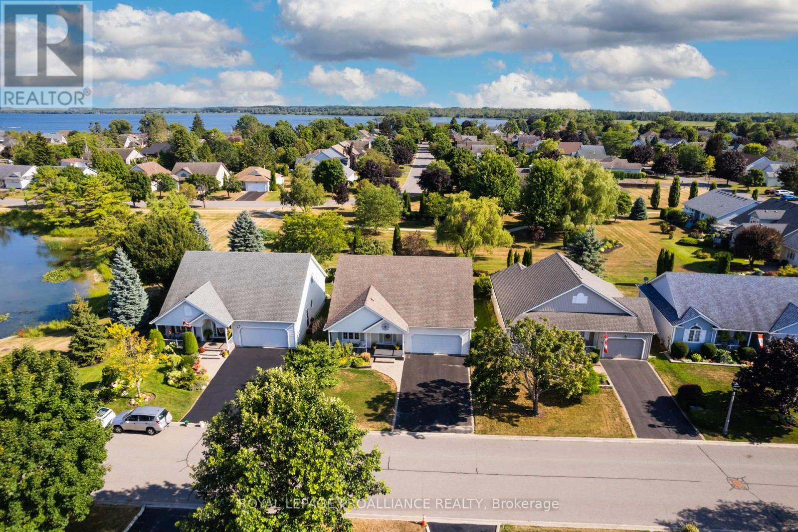 












27 SANDPIPER WAY

,
Brighton,




Ontario
K0K1H0

