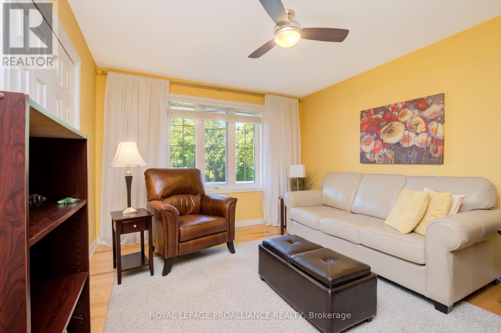 












27 SANDPIPER WAY

,
Brighton,




Ontario
K0K1H0

