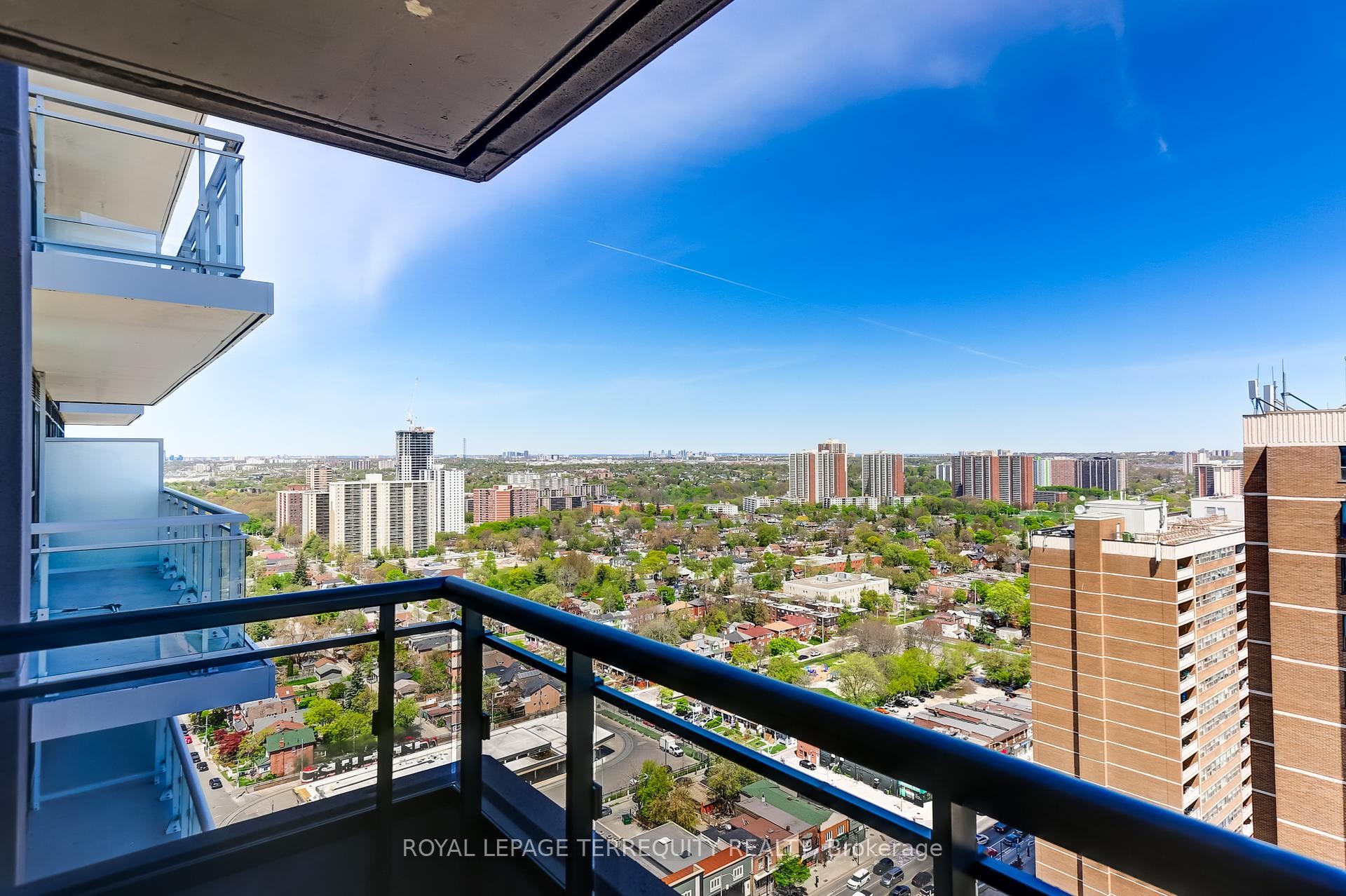 









286


Main

Street, 2606,
Toronto,




ON
M4C 0B3

