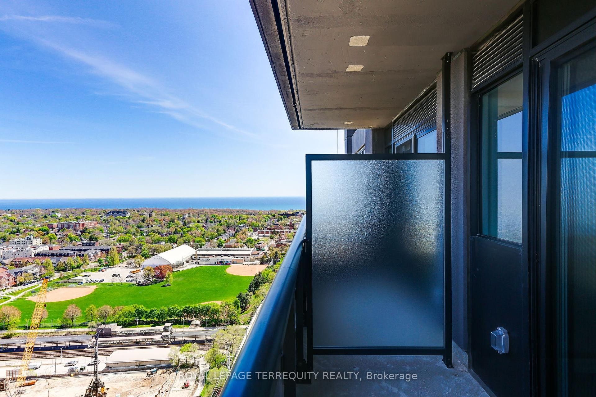 









286


Main

Street, 2606,
Toronto,




ON
M4C 0B3

