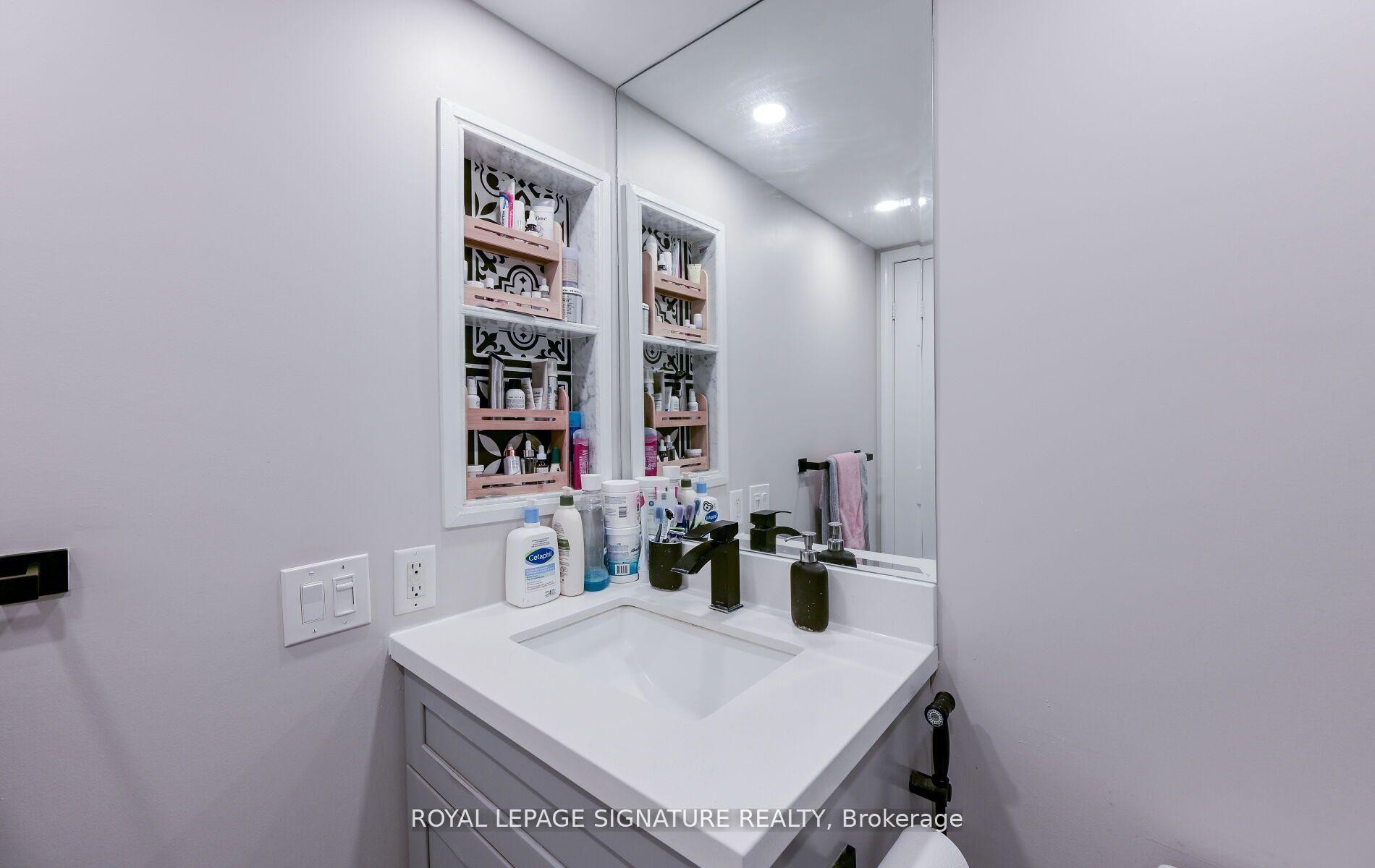 









25


Kingsbridge Garden

Circle, 1126,
Mississauga,




ON
L5R 4B1

