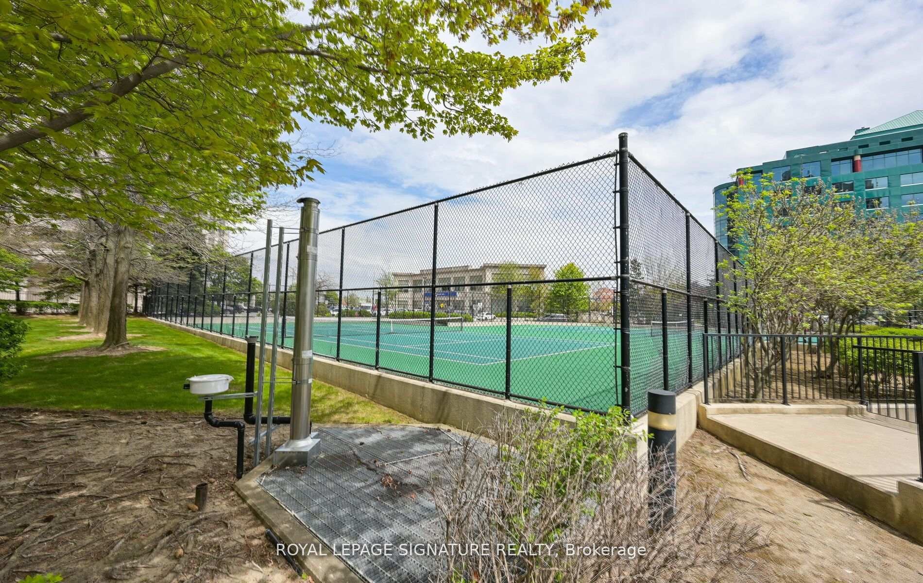 









25


Kingsbridge Garden

Circle, 1126,
Mississauga,




ON
L5R 4B1

