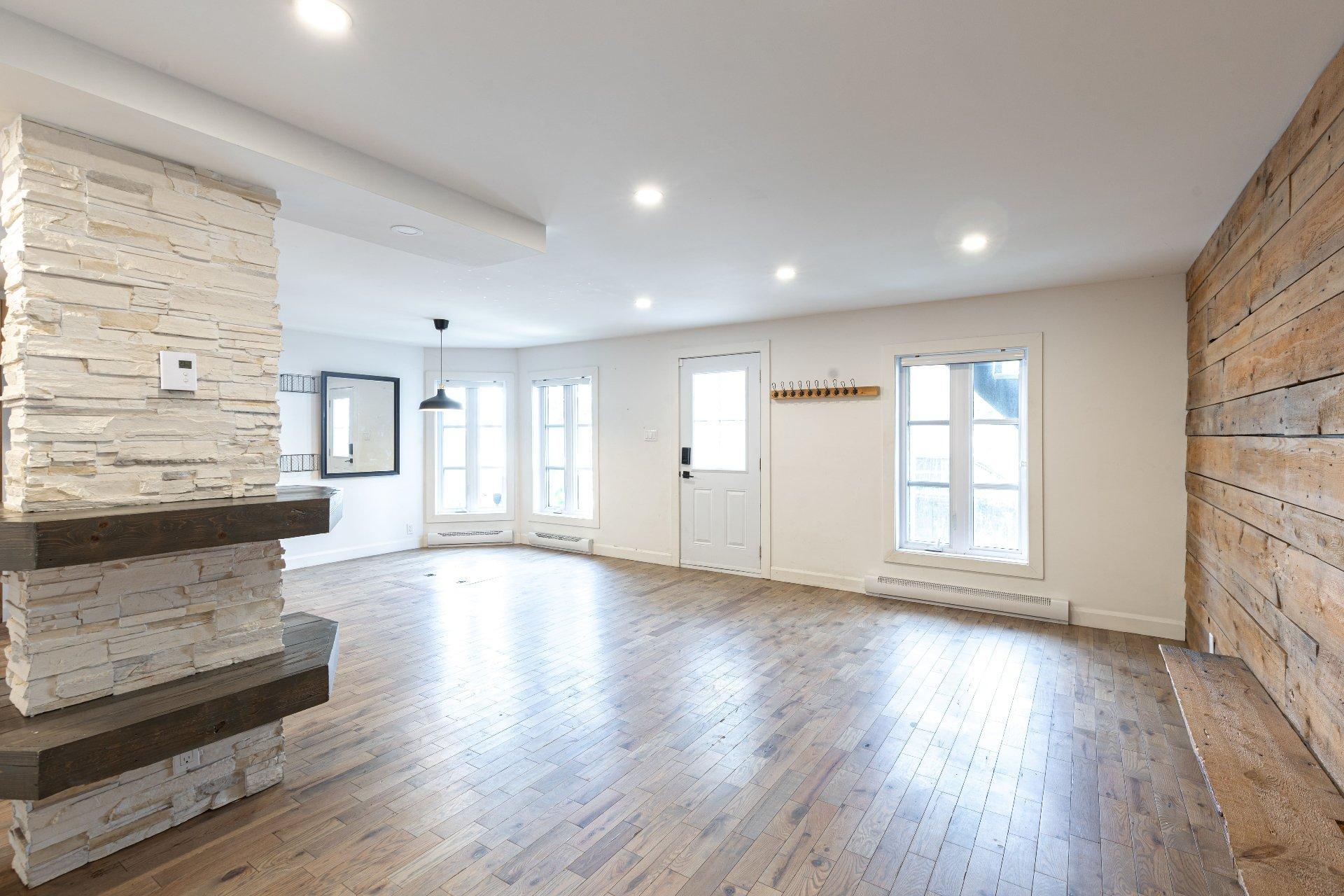 









235

 - 237


Rue Ste-Marie

,
Terrebonne (Terrebonne),




QC
J6W3E4

