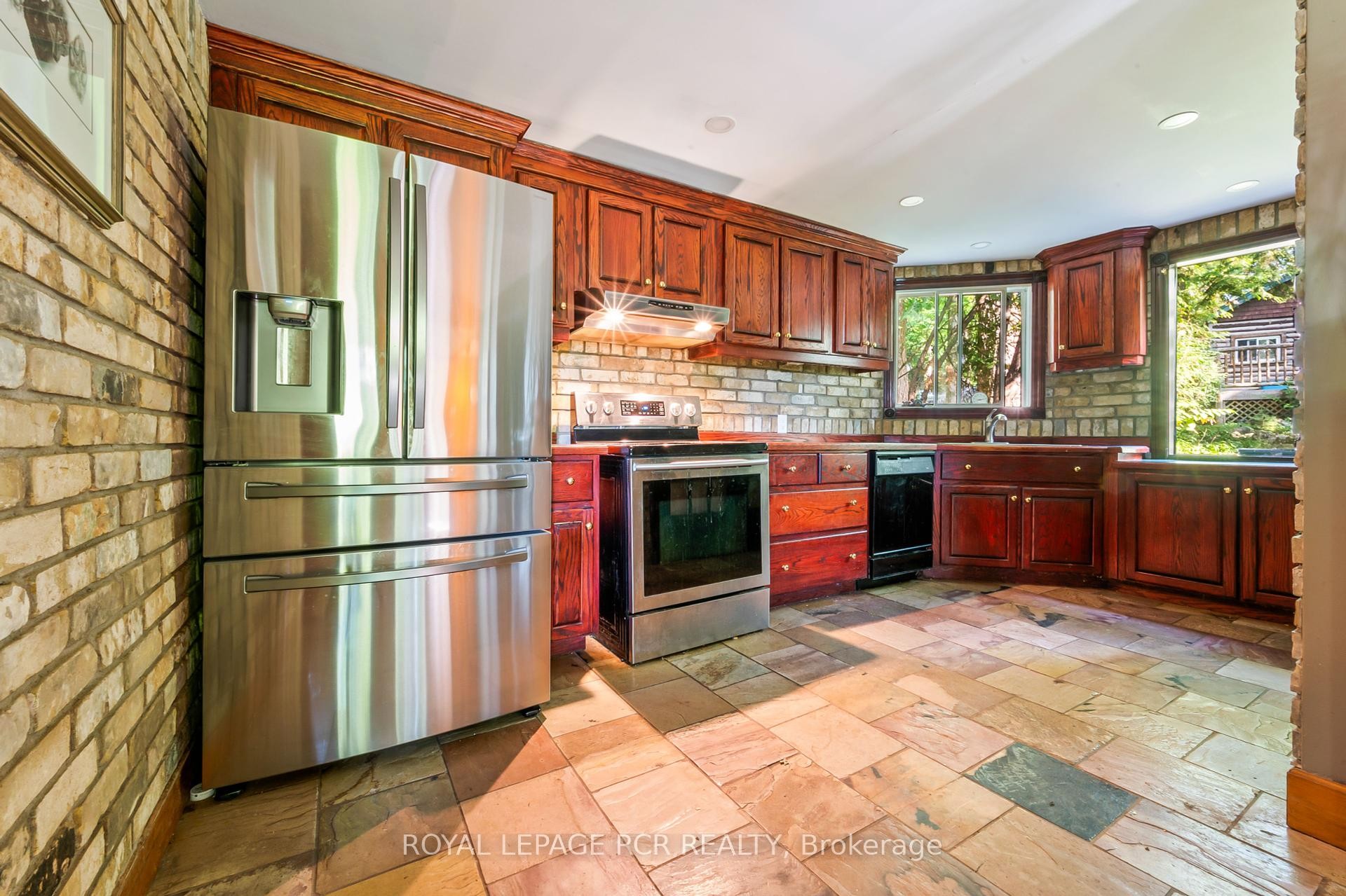 









3


Frank

Lane,
Erin,




ON
N0B 1Z0

