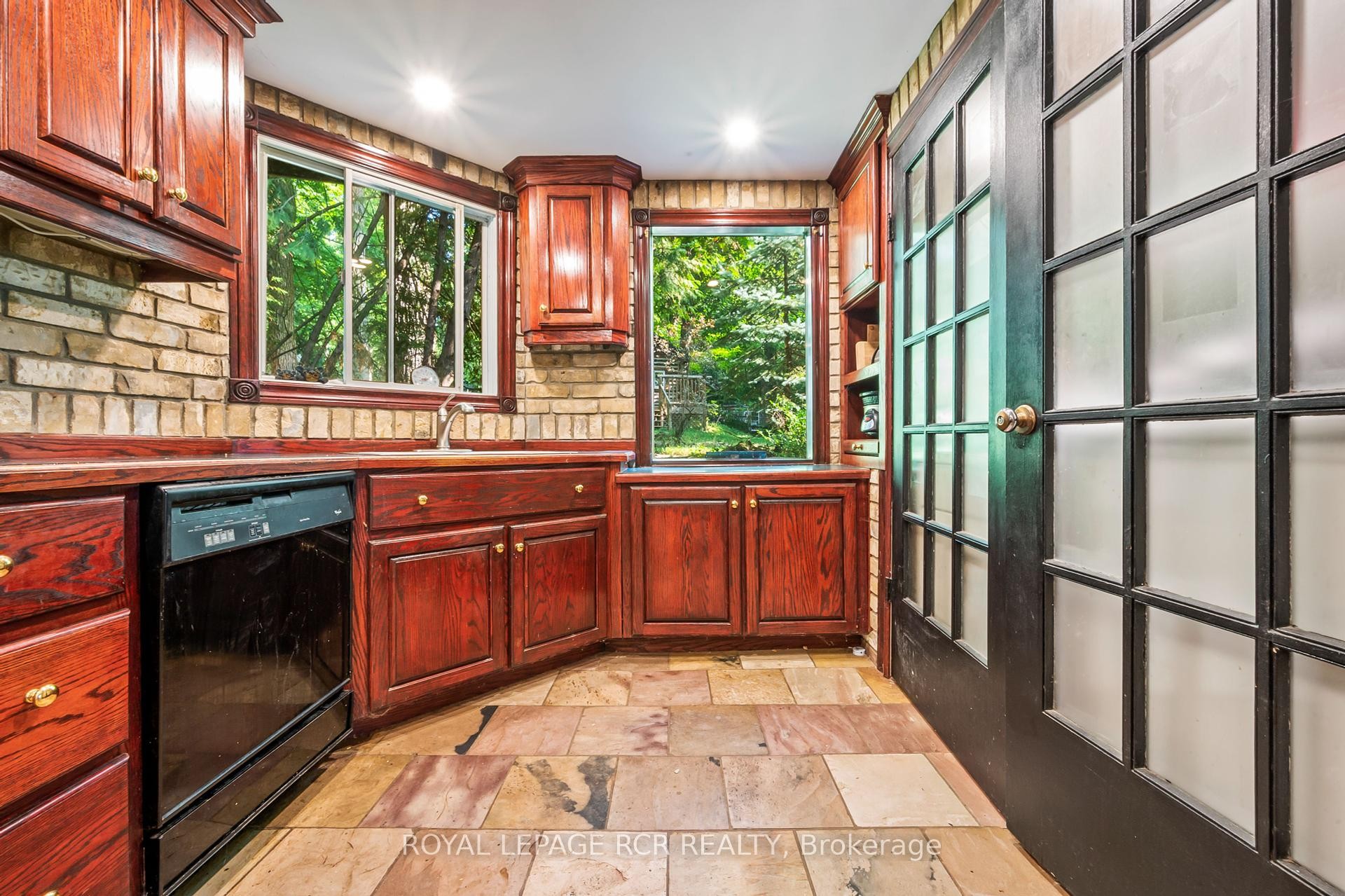 









3


Frank

Lane,
Erin,




ON
N0B 1Z0

