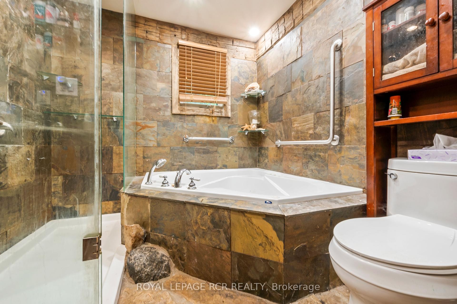 









3


Frank

Lane,
Erin,




ON
N0B 1Z0

