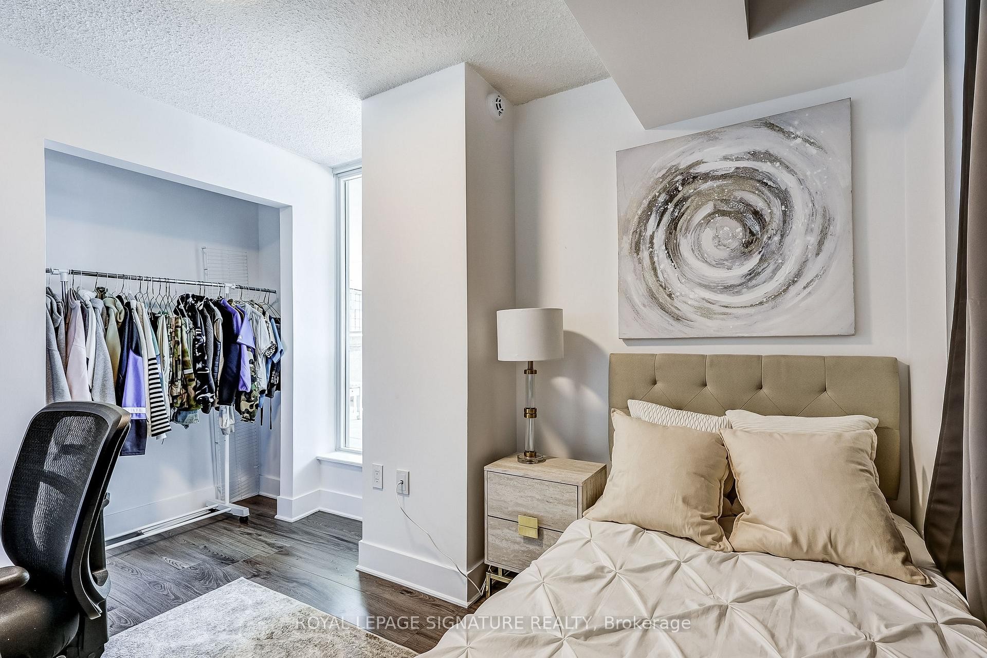 









125


Western Battery

Road, 210,
Toronto,




ON
M6K 3R8

