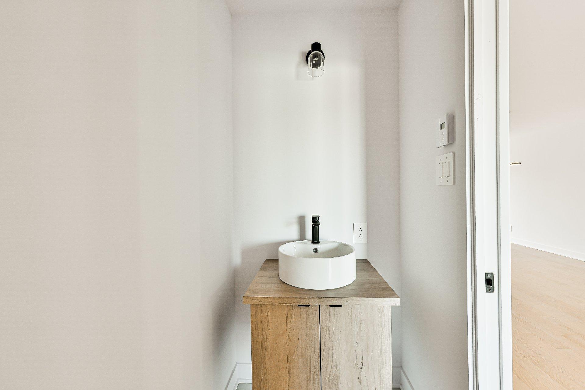 









88


Rue des Voiliers

,
Lanoraie,




QC
J0K1E0

