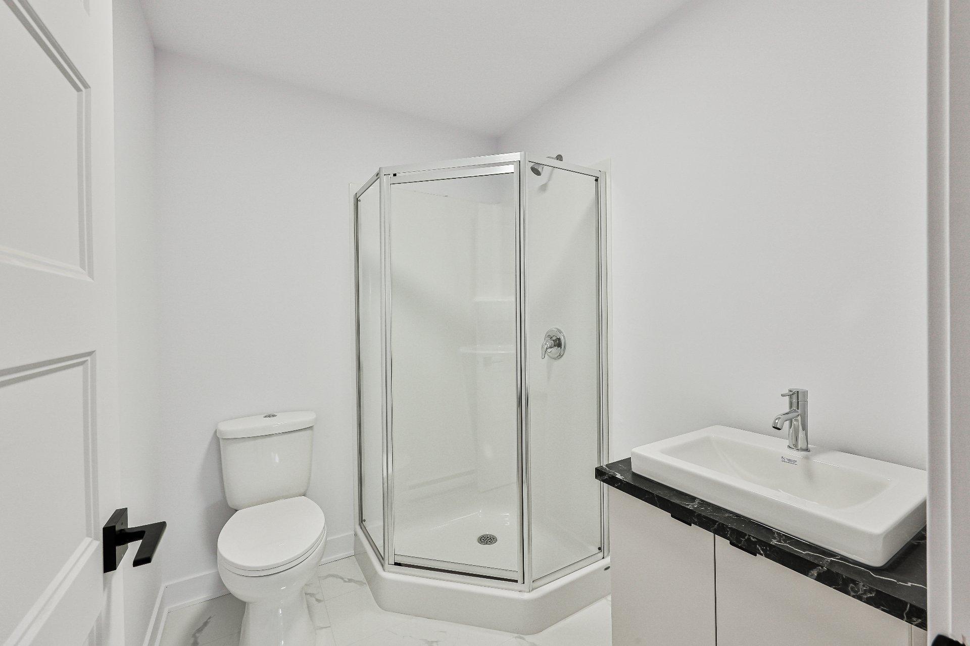 









88


Rue des Voiliers

,
Lanoraie,




QC
J0K1E0

