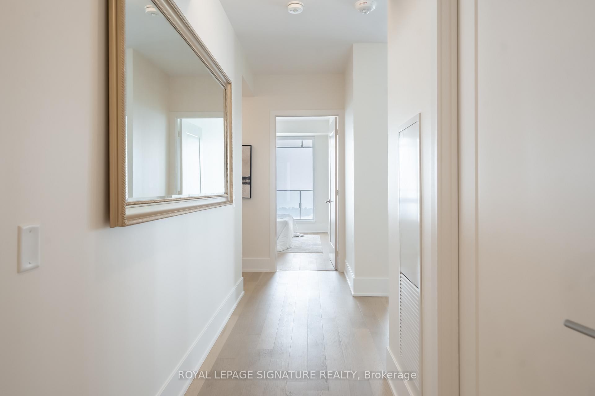 









28


Freeland

Street, 5402,
Toronto,




ON
M5E 1E3

