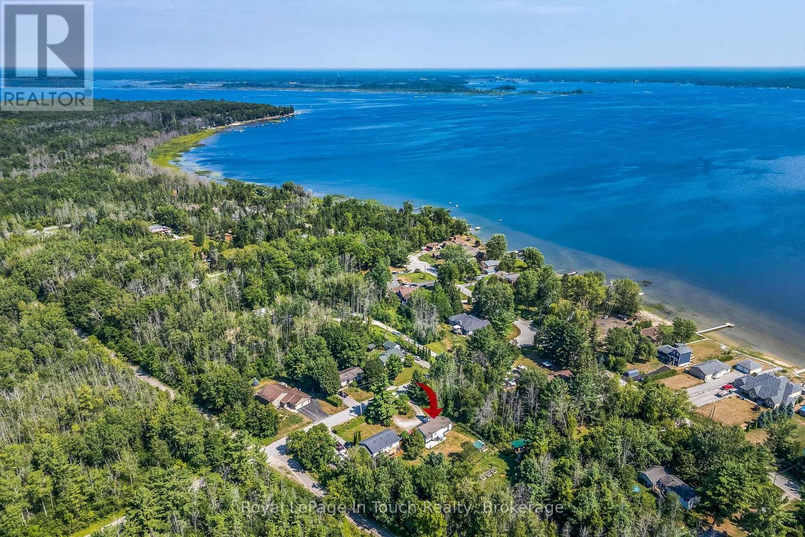 












9 DAVIS DRIVE

,
Tay (Victoria Harbour),




Ontario
L0K2A0

