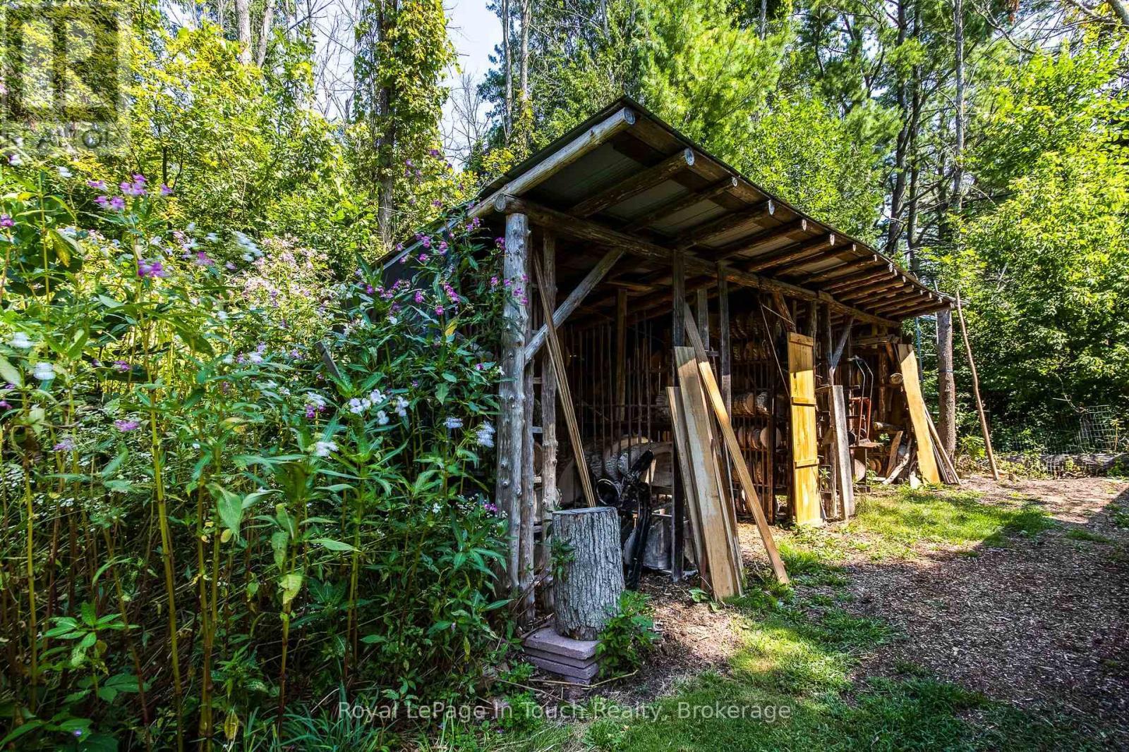 












9 DAVIS DRIVE

,
Tay (Victoria Harbour),




Ontario
L0K2A0

