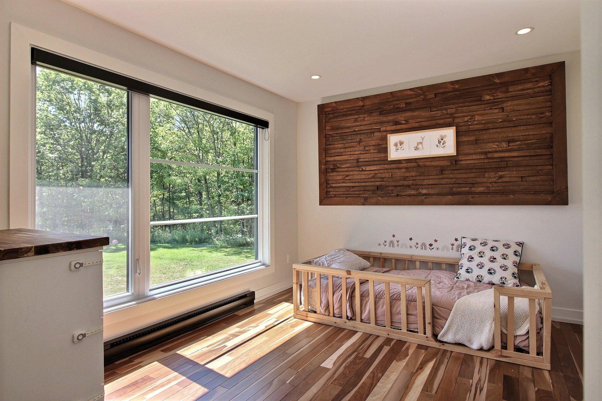 









924

 - 924A


Rue des Lacs

,
Saint-Jérôme,




QC
J5L1S9

