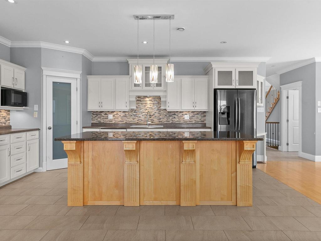 












195 Peachtree Hill

,
Dartmouth,




NS
B2W 0H9

