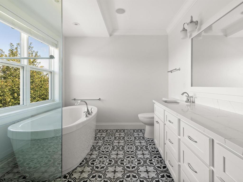












195 Peachtree Hill

,
Dartmouth,




NS
B2W 0H9

