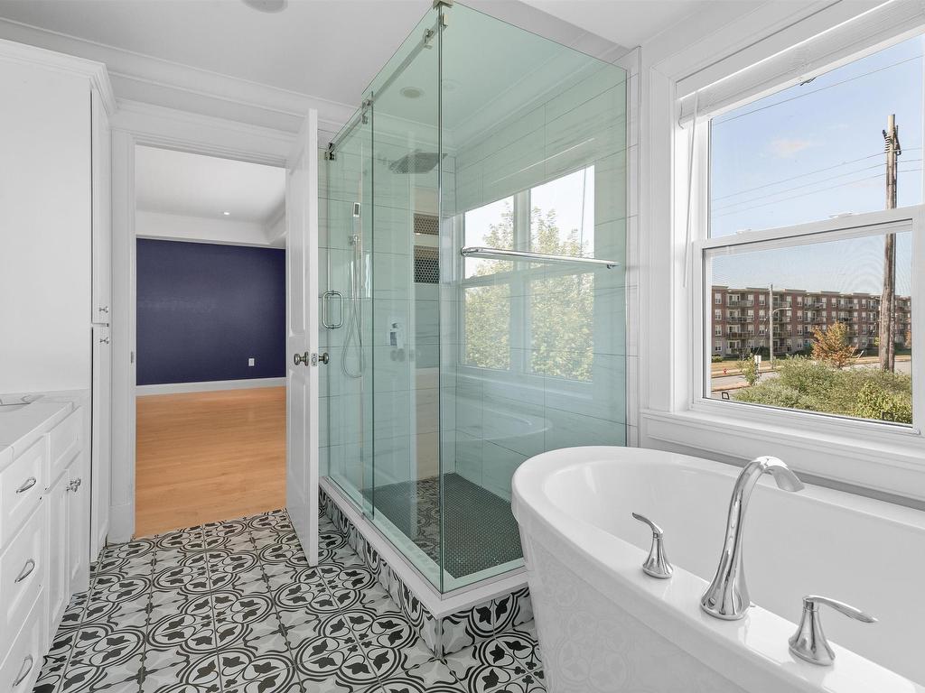 












195 Peachtree Hill

,
Dartmouth,




NS
B2W 0H9

