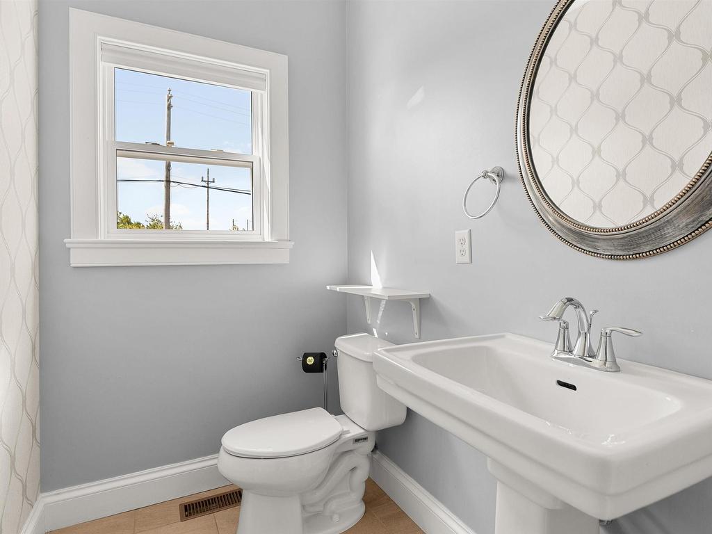 












195 Peachtree Hill

,
Dartmouth,




NS
B2W 0H9

