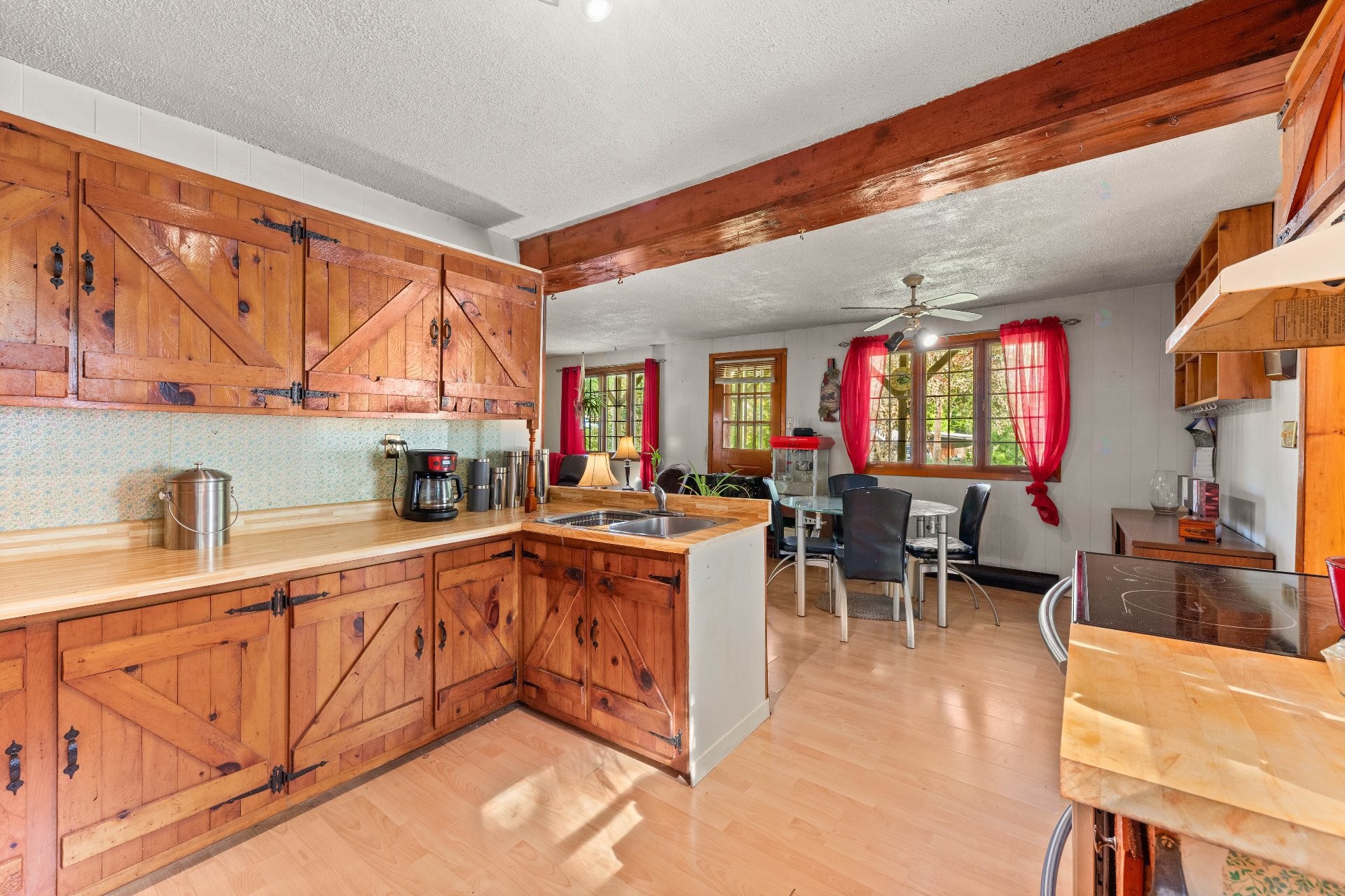 









1114


Spruce Lane

,
Hinchinbrooke,




QC
J0S1A0

