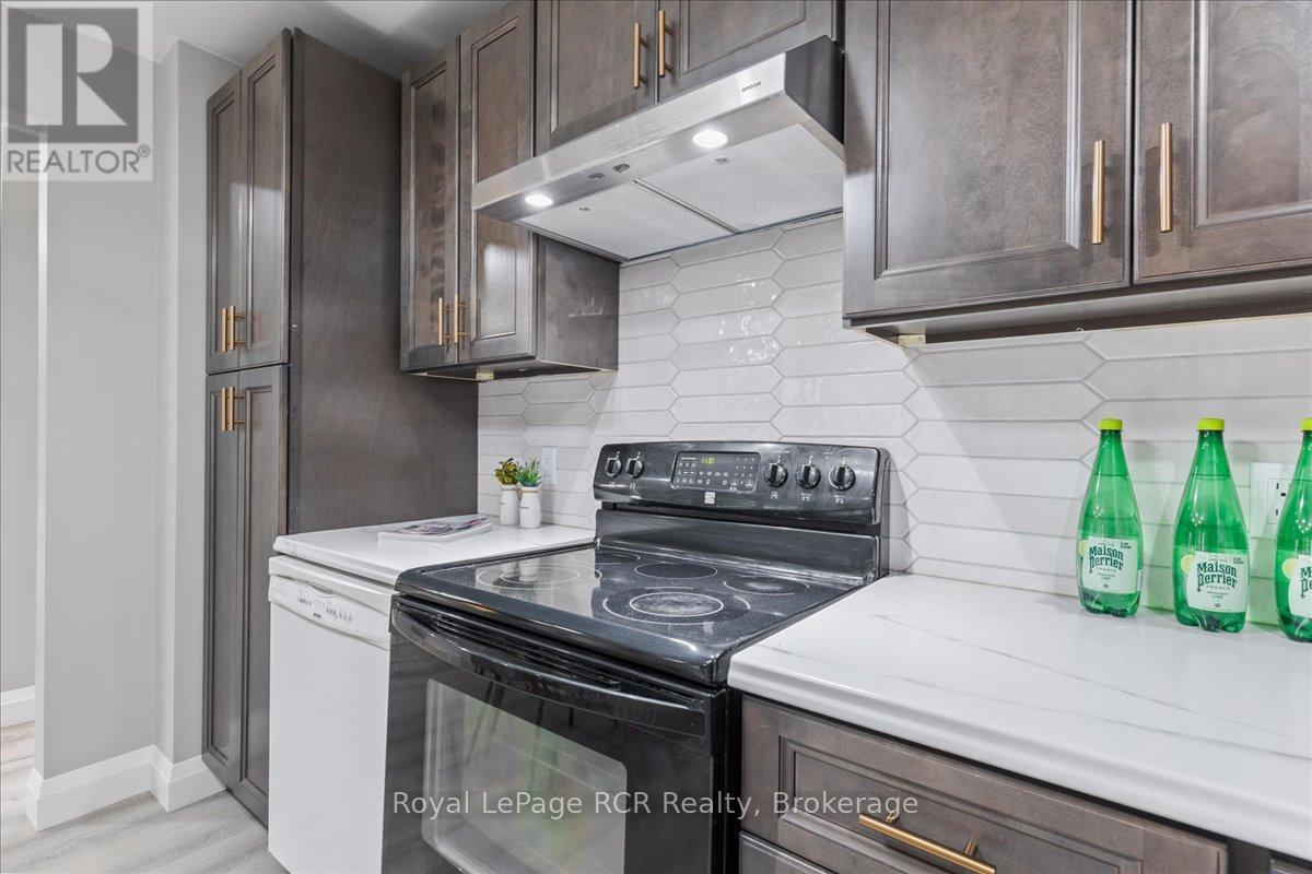 












236 NORMANBY STREET N

,
Wellington North (Mount Forest),




Ontario
N0G2L1

