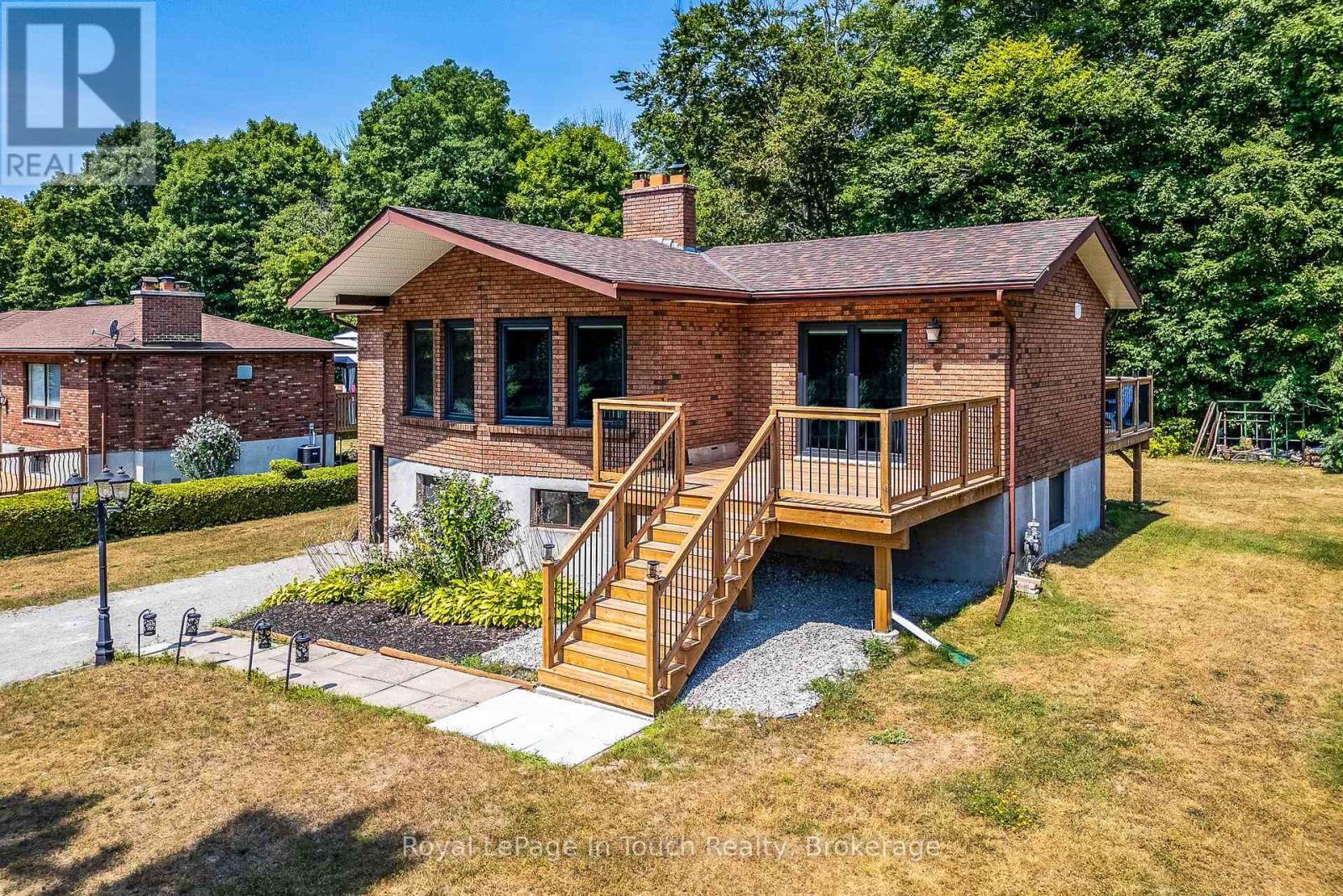 












26 GLEN CEDAR DRIVE

,
Tiny,




Ontario
L9M0H8

