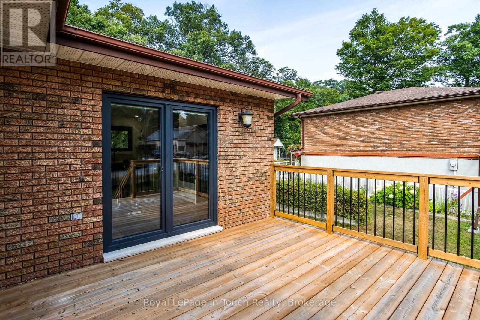 












26 GLEN CEDAR DRIVE

,
Tiny,




Ontario
L9M0H8

