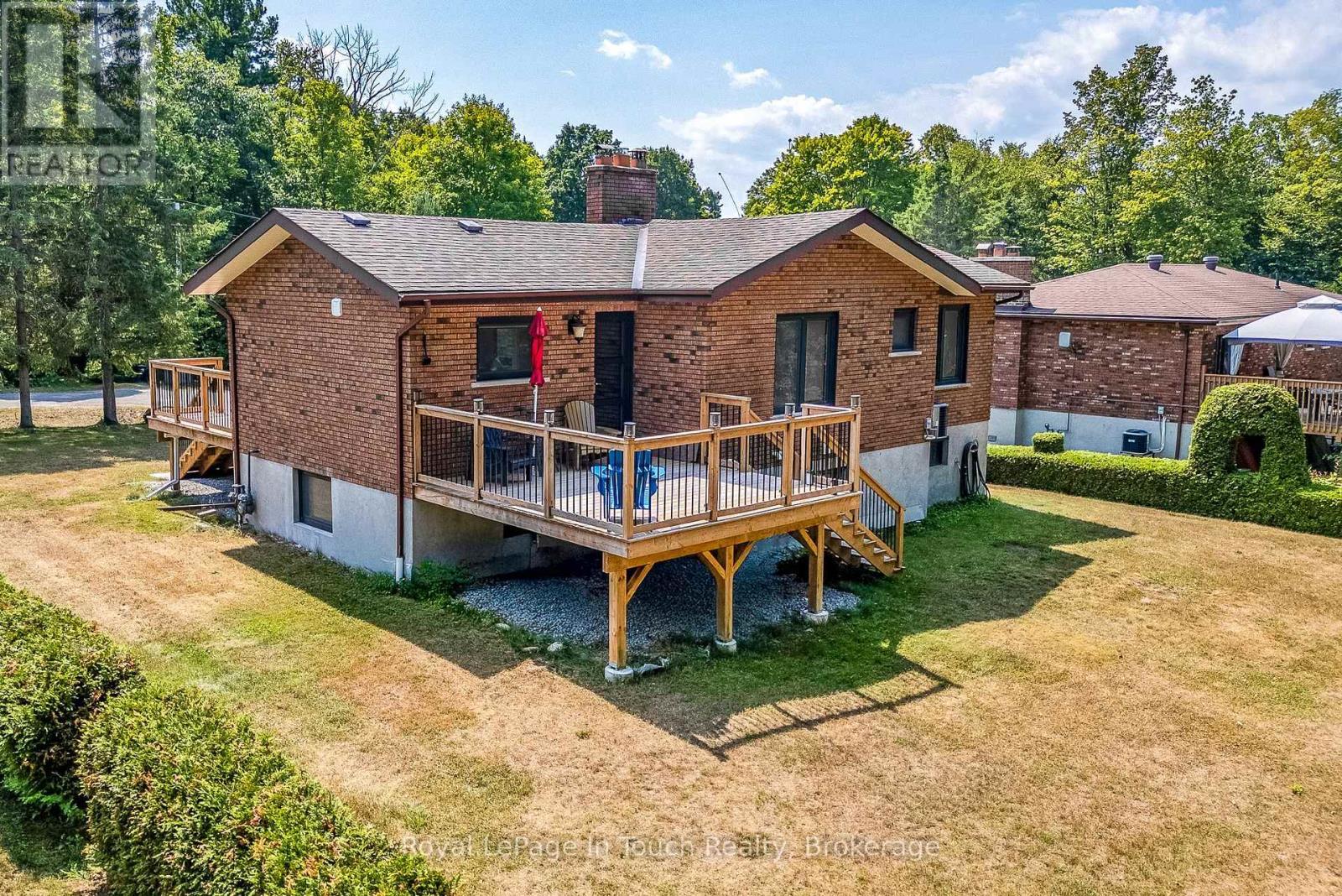 












26 GLEN CEDAR DRIVE

,
Tiny,




Ontario
L9M0H8

