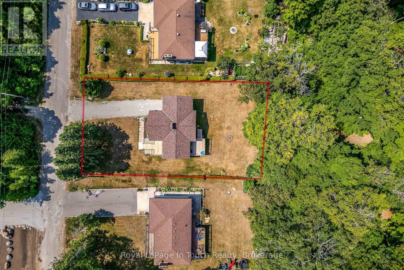 












26 GLEN CEDAR DRIVE

,
Tiny,




Ontario
L9M0H8

