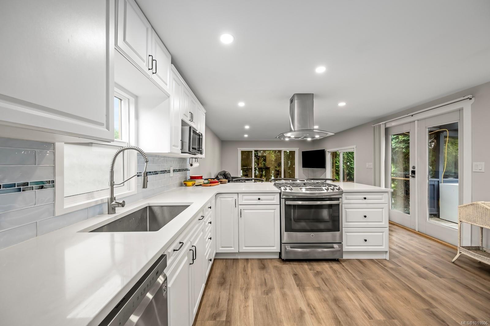 









2625


Mansfield

Dr, 28,
Courtenay,




BC
V9N 2N2

