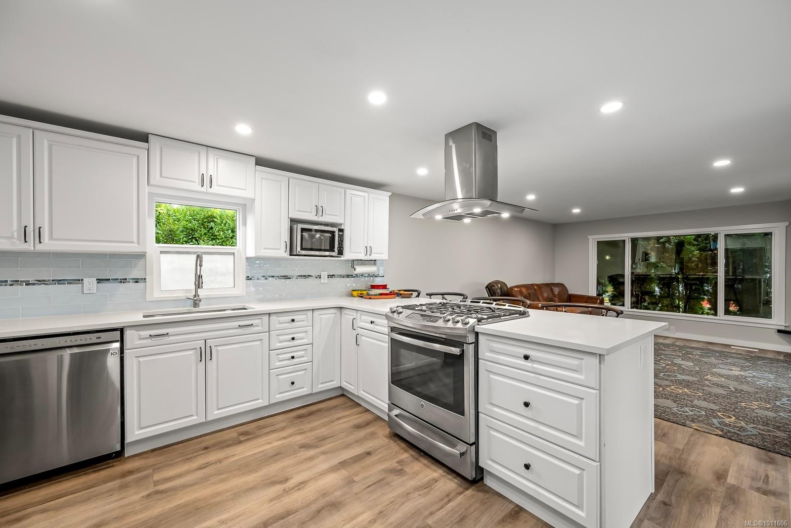









2625


Mansfield

Dr, 28,
Courtenay,




BC
V9N 2N2

