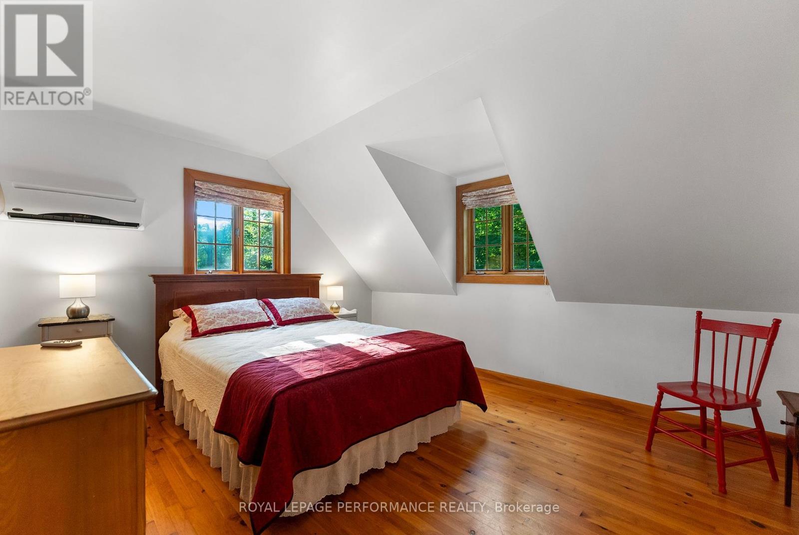 












82B ROSEBRUGH ROAD

,
Greater Madawaska,




Ontario
K7V3Z4

