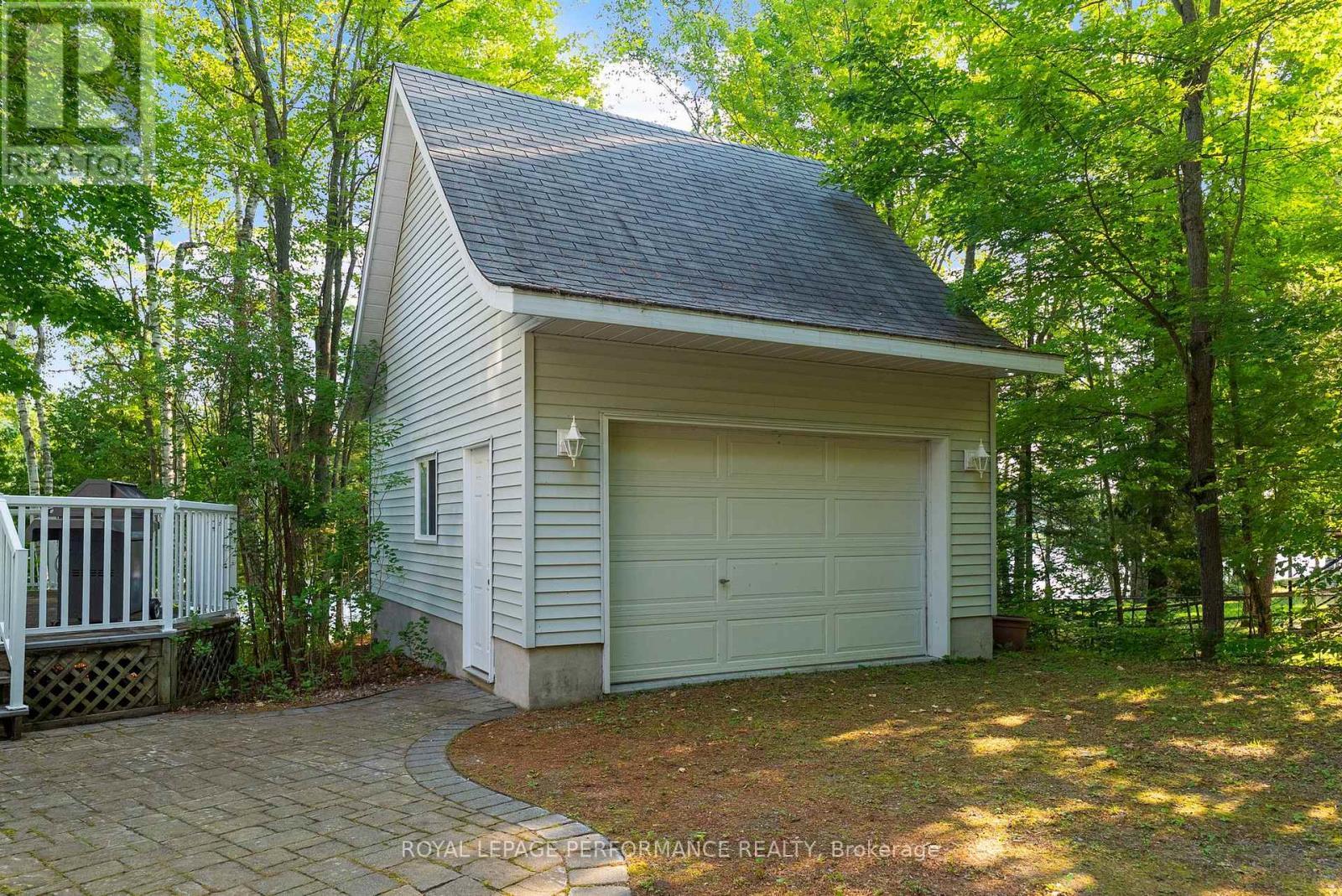 












82B ROSEBRUGH ROAD

,
Greater Madawaska,




Ontario
K7V3Z4

