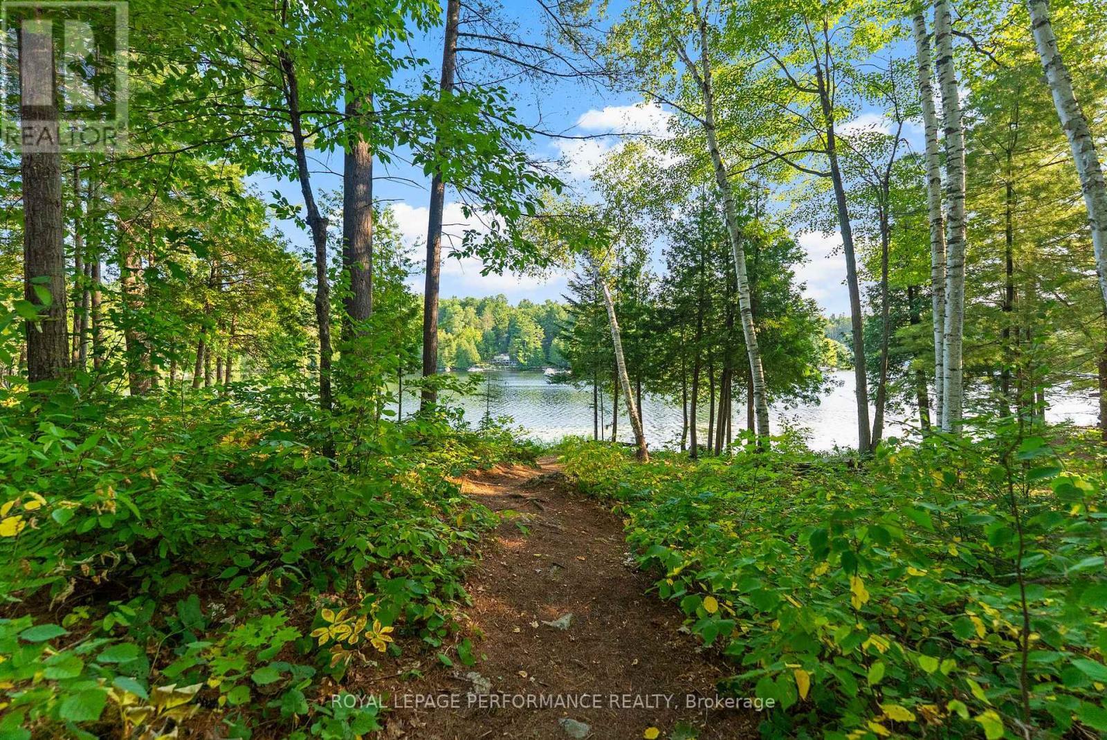 












82B ROSEBRUGH ROAD

,
Greater Madawaska,




Ontario
K7V3Z4

