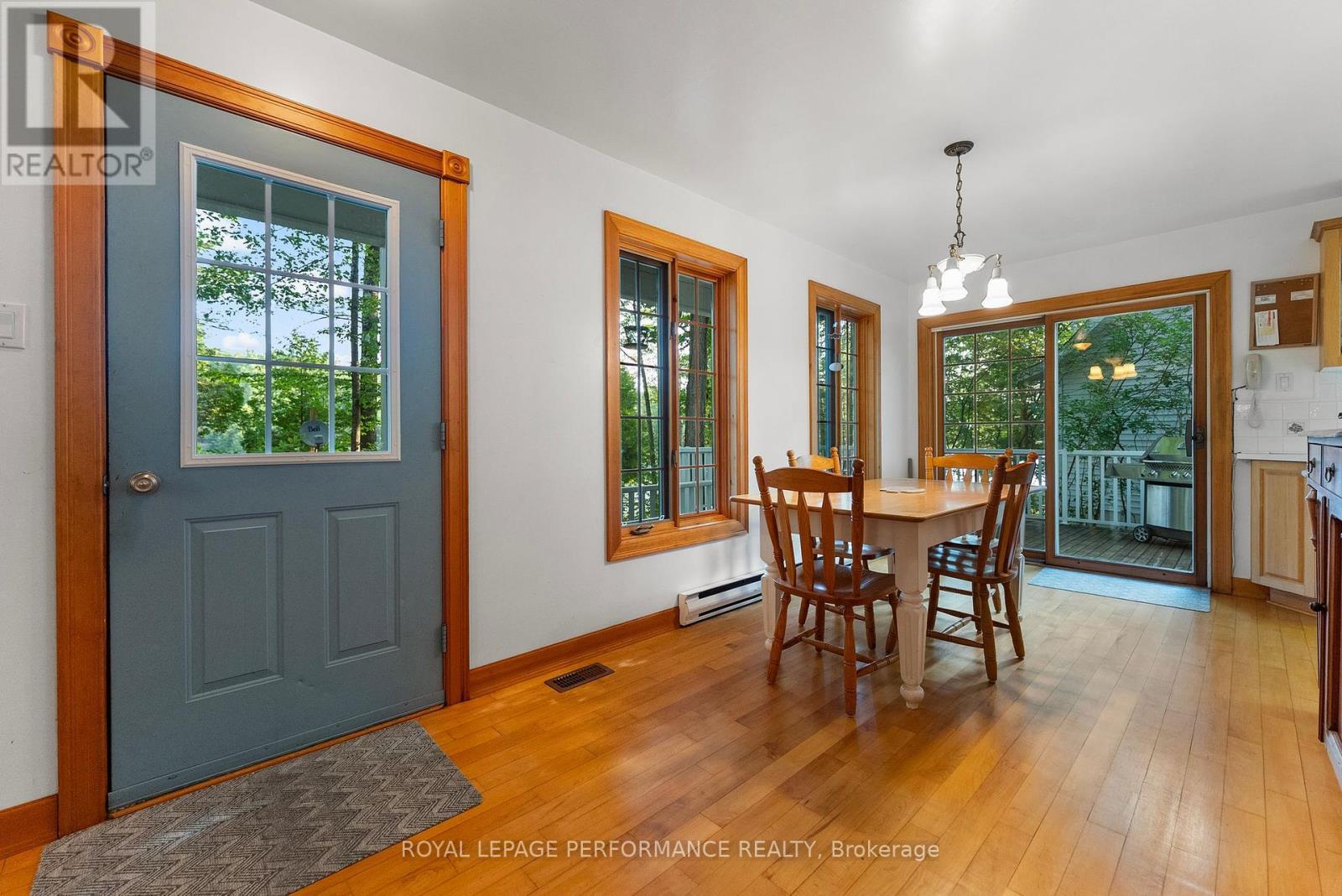 












82B ROSEBRUGH ROAD

,
Greater Madawaska,




Ontario
K7V3Z4

