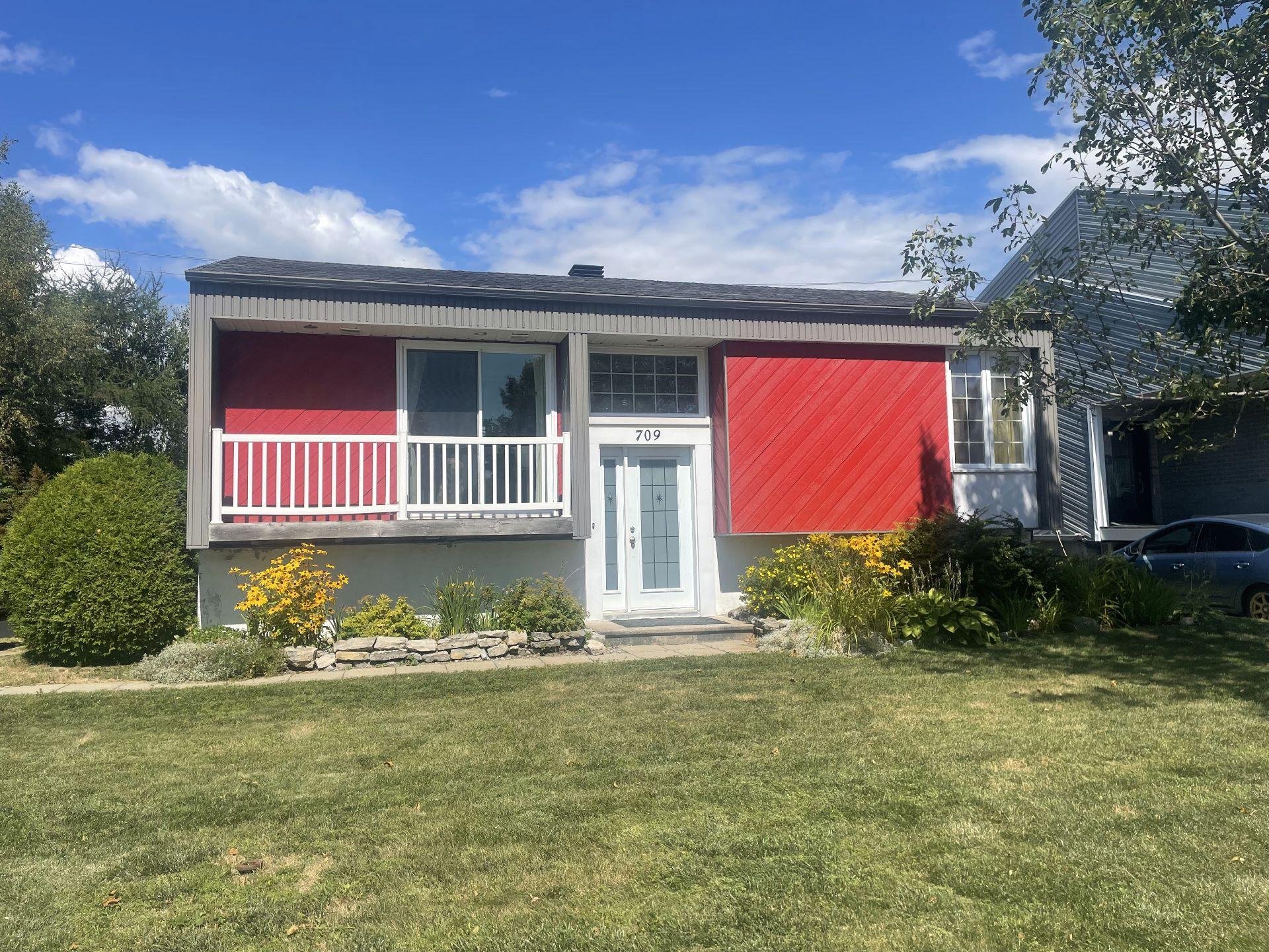









709


Rue Ardouin

,
Québec (Beauport),




QC
G1C6K8

