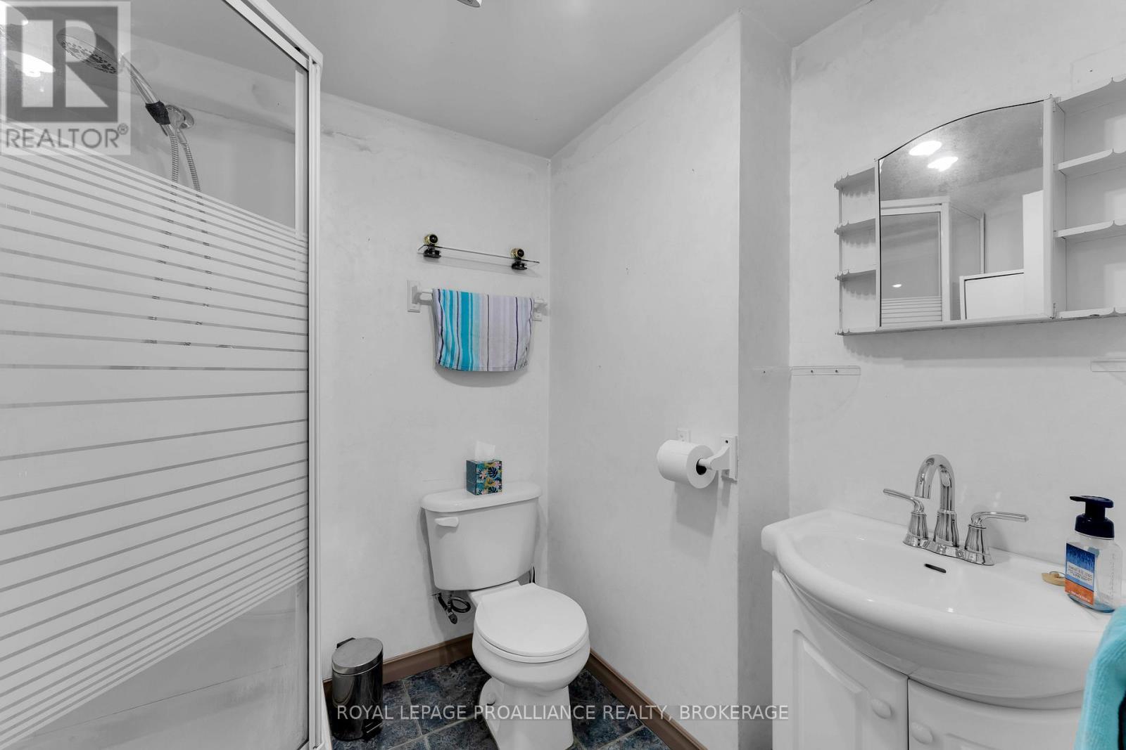 












190 CONACHER DRIVE

,
Kingston (Rideau),




Ontario
K7K2X2

