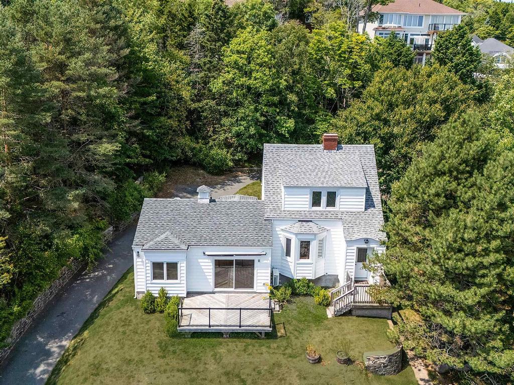 












44 DAKIN Drive

,
Halifax,




NS
B3M 2C9

