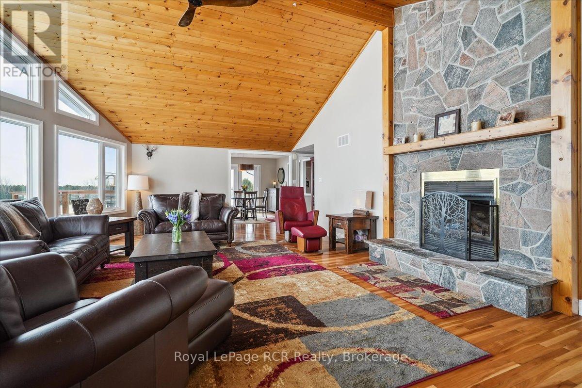 












196313 GREY ROAD 7

,
Grey Highlands,




Ontario
N4L1W7

