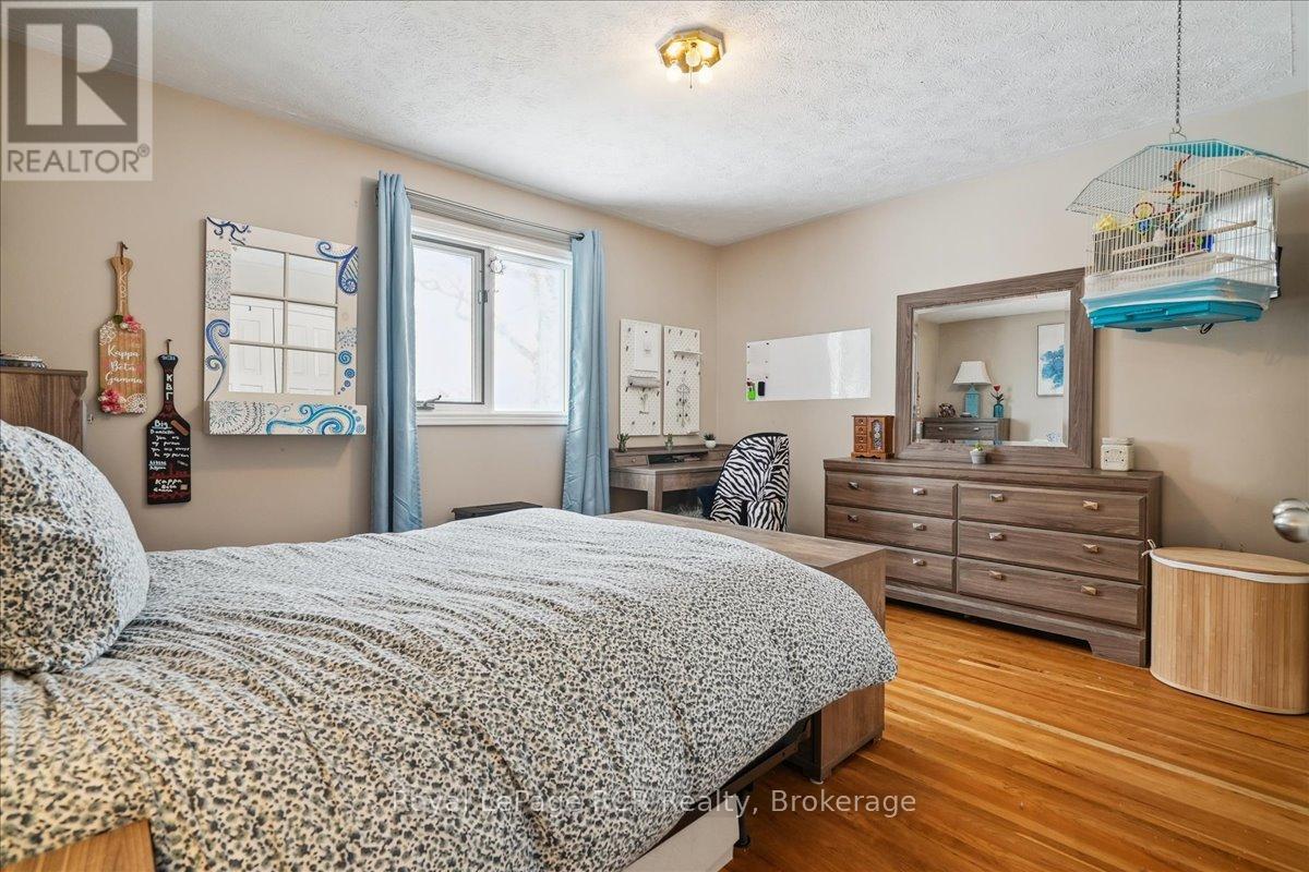 












196313 GREY ROAD 7

,
Grey Highlands,




Ontario
N4L1W7

