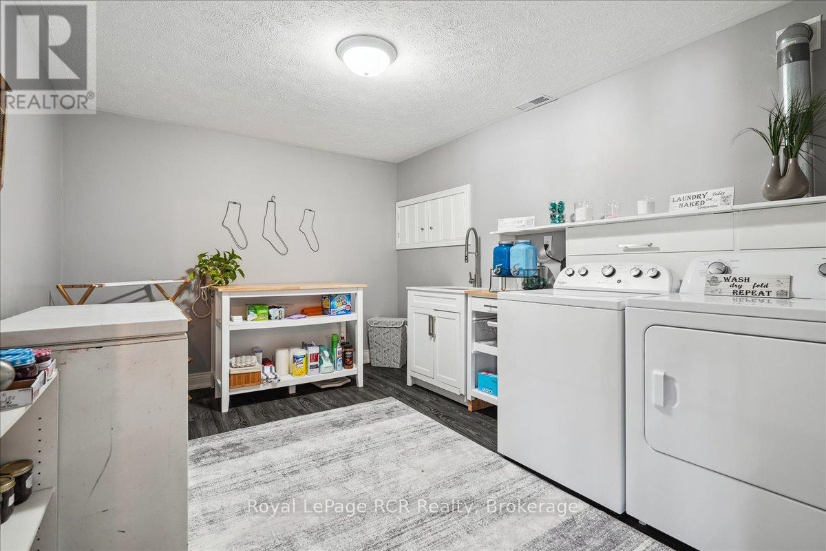 












196313 GREY ROAD 7

,
Grey Highlands,




Ontario
N4L1W7

