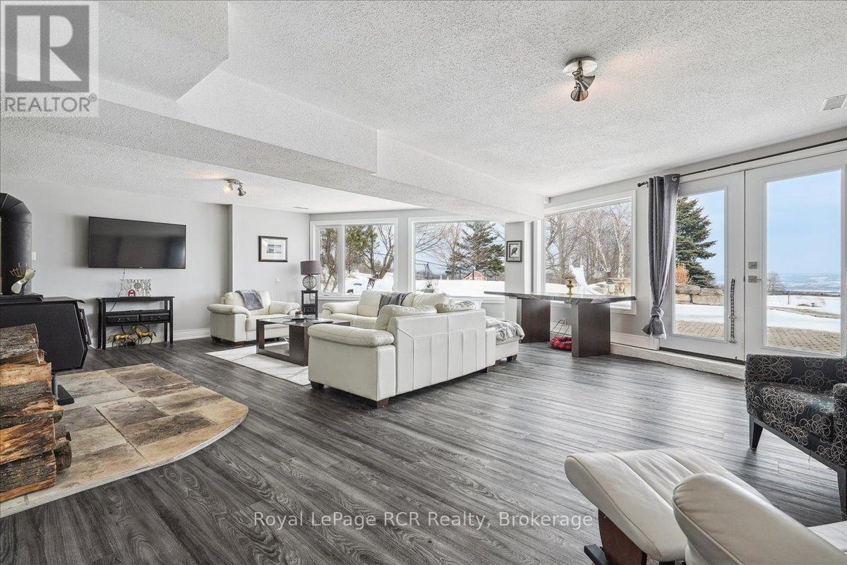 












196313 GREY ROAD 7

,
Grey Highlands,




Ontario
N4L1W7

