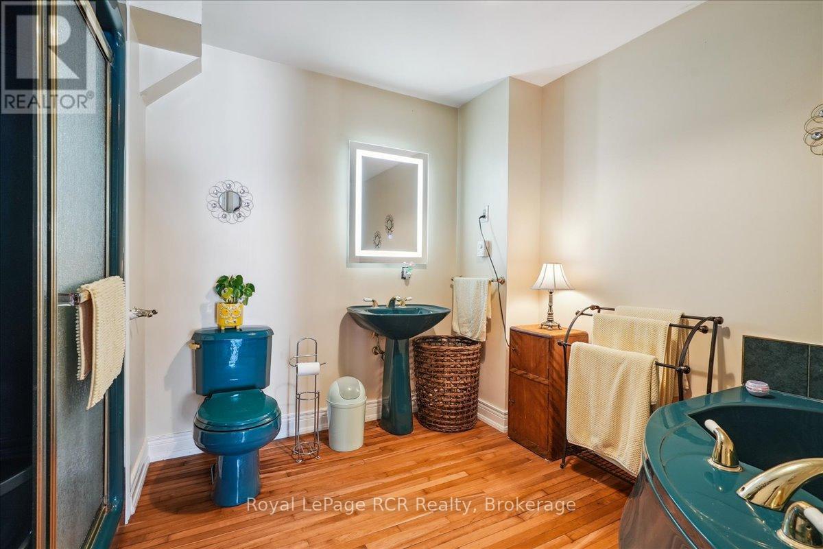 












196313 GREY ROAD 7

,
Grey Highlands,




Ontario
N4L1W7

